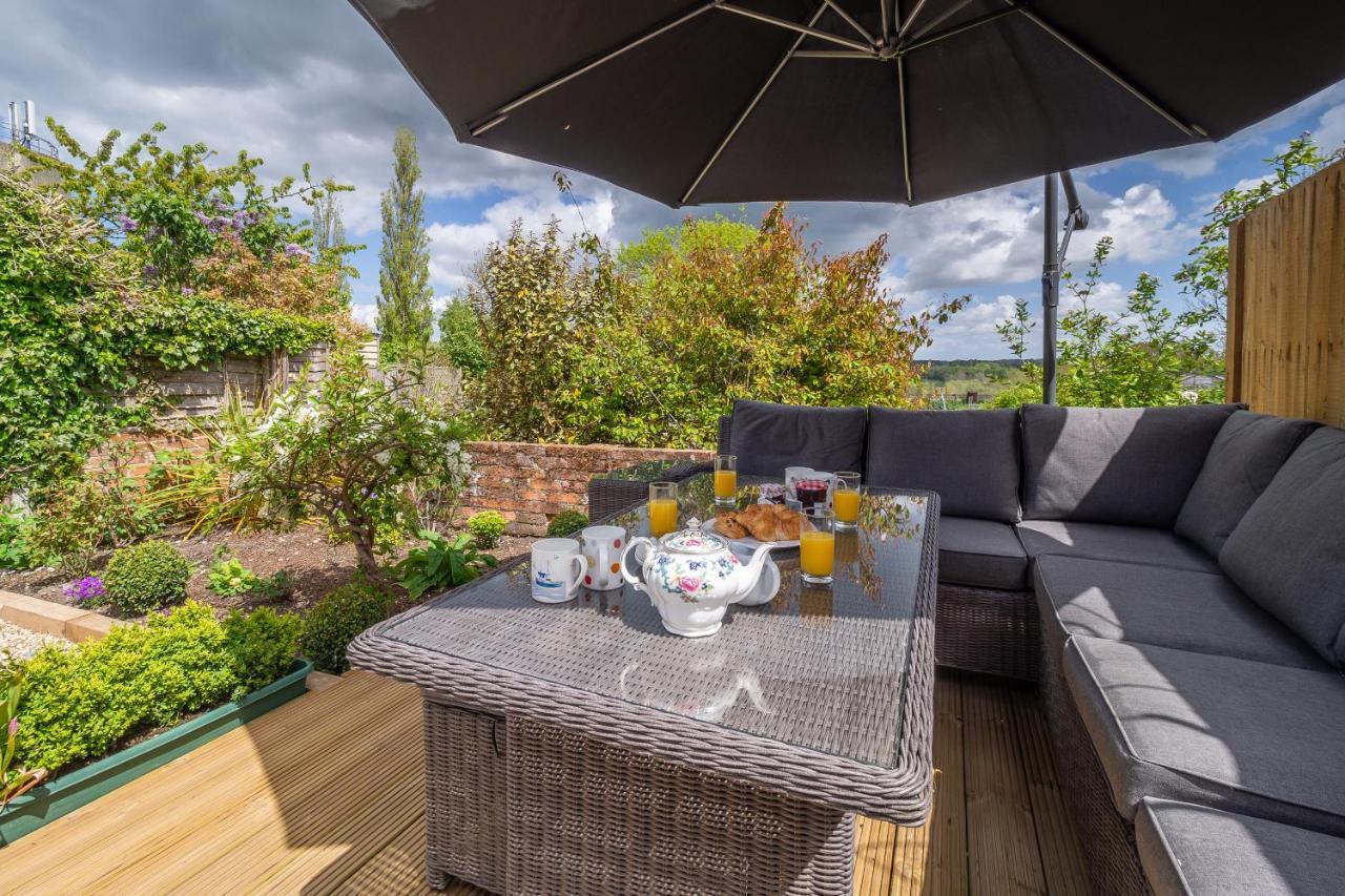 Immaculate Luxury Retreat In Pretty Village With Great Pubs - Box Valley Cottage 스톡바이네이랜드 외부 사진